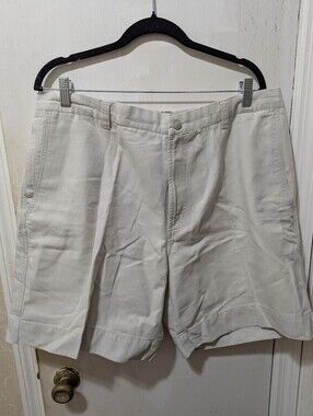 Columbia Men's Casual Cream Shorts Size 38